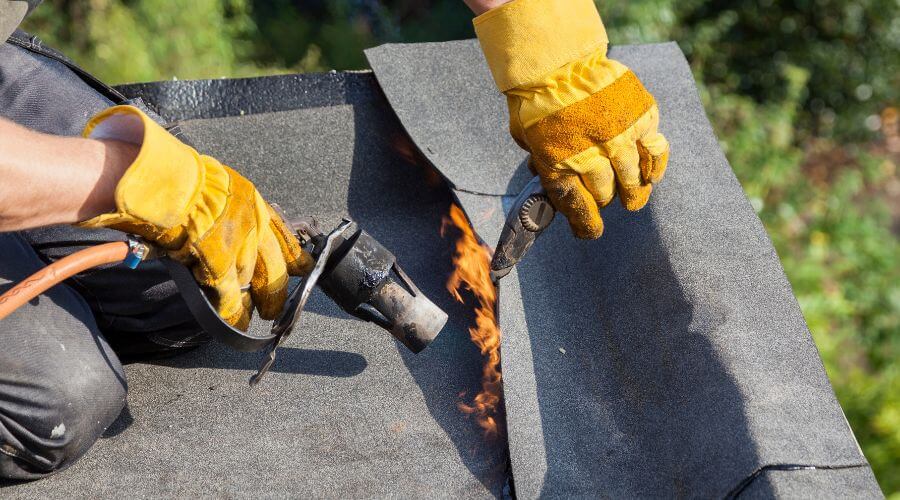 Professional residential roofers in Mount Vernon, IA